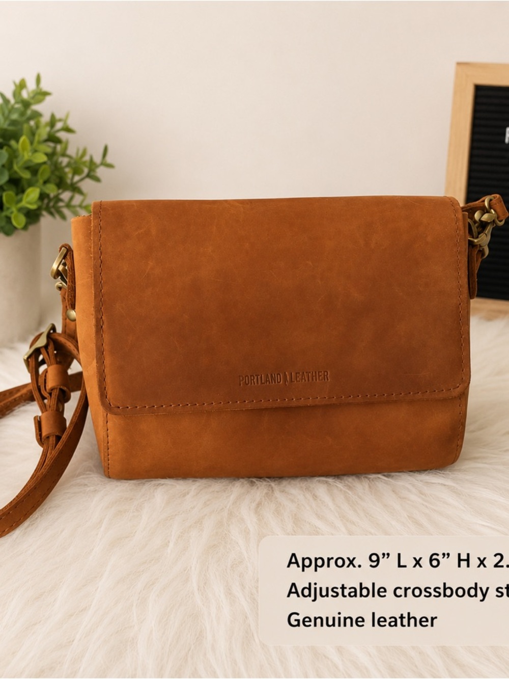 Portland Leather Metro Medium Leather Crossbody